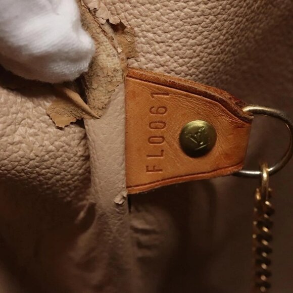 LOUIS VUITTON Monogram Bucket GM Shoulder Bag M42236 LV Auth 132841 - Picture 13 of 16